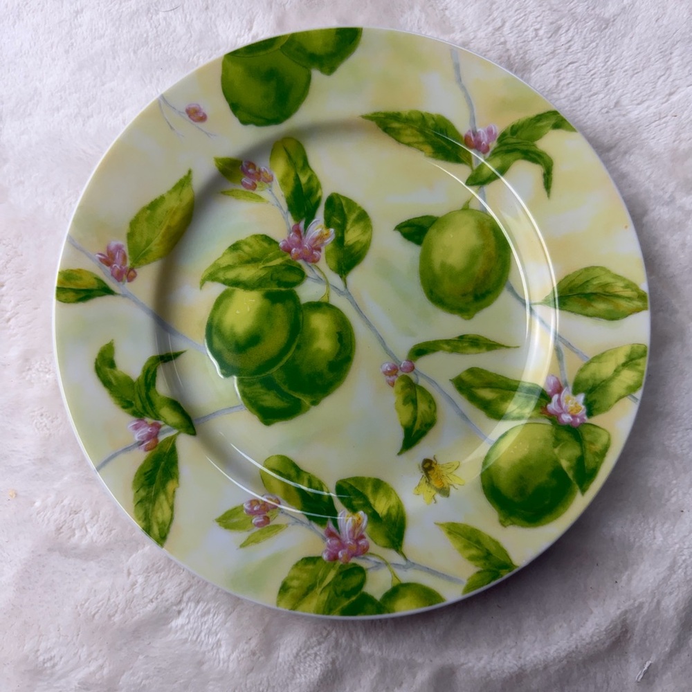 Williams Sonoma Key Lime Plate Salad Dessert 7.75 inches